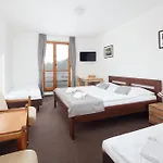 Hotel Profamily 3*