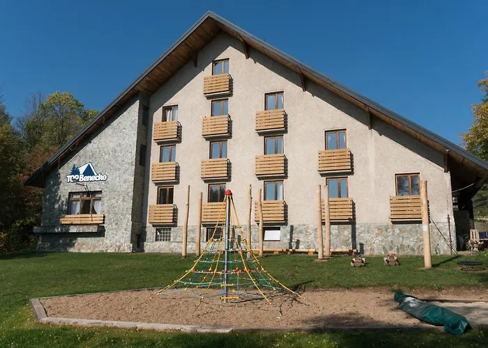 Hotel Profamily 3*